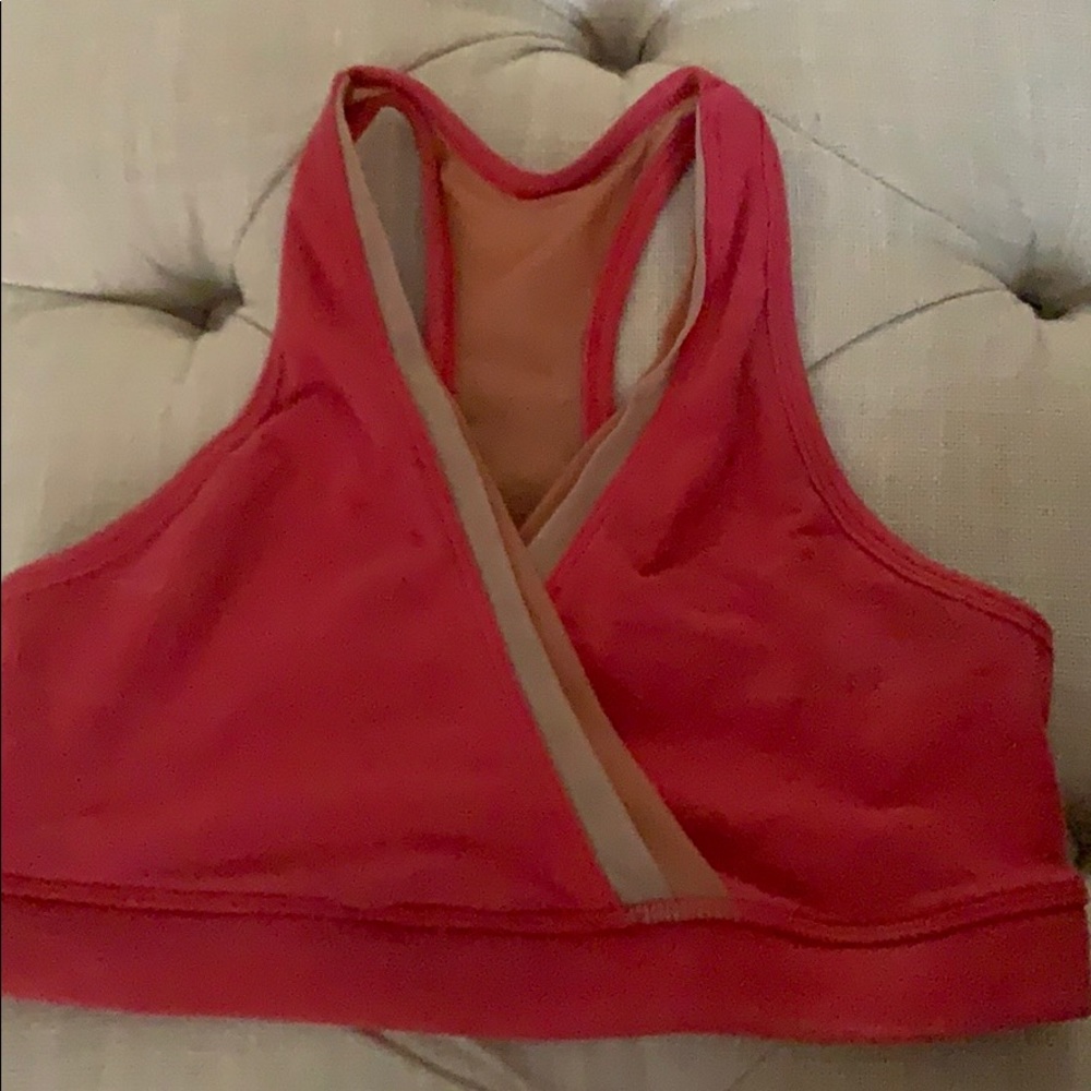Lululemon sports bra